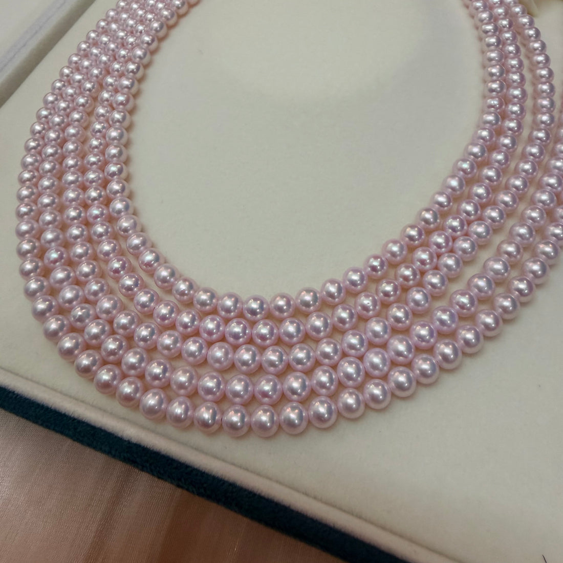 5-6mm粉光淡水珠鏈 Freshwater Pearl Necklace